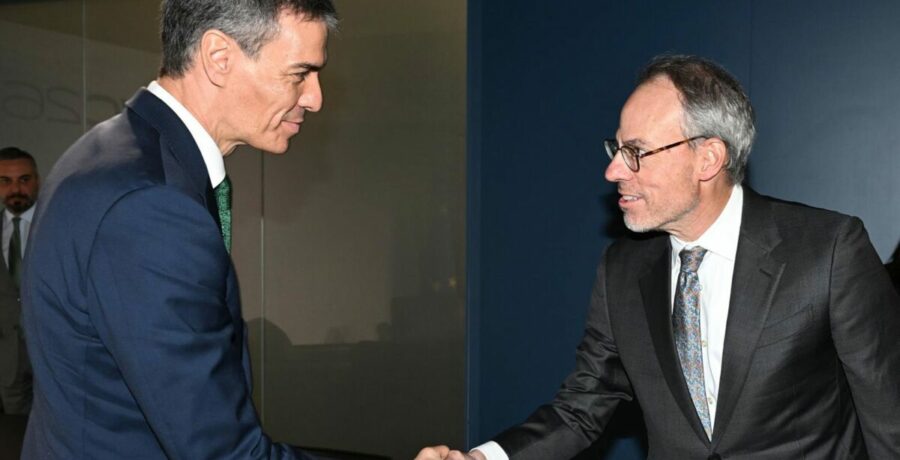 amazon amplia hasta 33 700 millones su inversion en espana para ampliar sus centros de datos e impulsar la ia