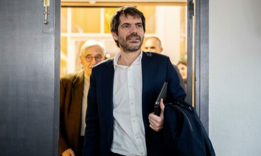 urtasun afirma que no liderara el nuevo sumar y pide evitar el juego de descartes y confirmaciones sobre el candidato