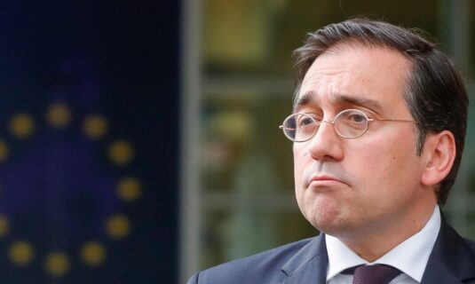 el gobierno de espana rechaza entablar conversaciones con eeuu sobre el uso de las bases