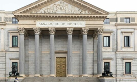 el congreso vota hoy la reforma de la constitucion para que formentera tenga un senador propio