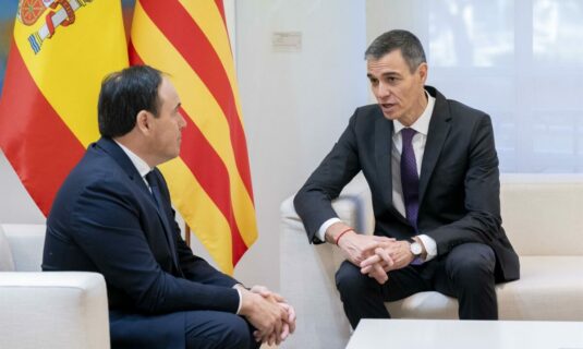 llorca insta a sanchez a recapacitar sobre eeuu cuando uno dirige el pais no lo dirige para los que le votan