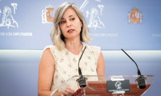 sumar reconoce sus diferencias con cuerpo por las medidas que afectan a la mayoria social