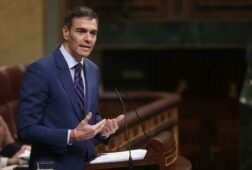 sanchez acusa a israel de impedir a los catolicos celebrar domingo de ramos y exige respetar la diversidad de credos