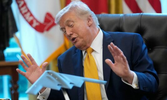 trump asegura que no cree que israel vaya a usar una bomba nuclear contra iran israel nunca haria eso