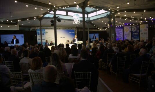 bendodo dice que a montero le falta campana para explicar los casos de corrupcion que le rodean