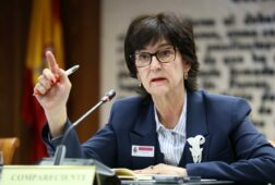 el gobierno pide a la cnmc recomendaciones sobre los margenes de empresas de carburantes para fijar medidas