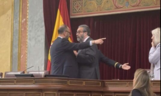 expulsado un diputado de vox tras encararse con una letrada y con el presidente del congreso