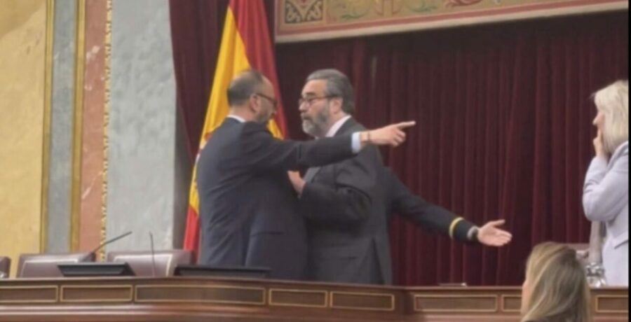 expulsado un diputado de vox tras encararse con una letrada y con el presidente del congreso