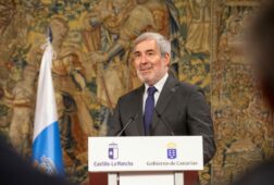 clavijo dice que canarias no puede quedarse parada ante un gobierno de espana que no funciona