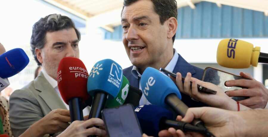 moreno promete acceso a la vivienda a 200 000 personas en andalucia con mas de 20 000 viviendas asequibles