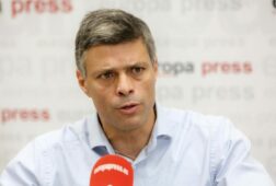 el boe publica la concesion de la nacionalidad espanola al opositor venezolano leopoldo lopez