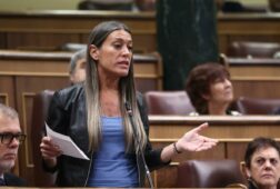 nogueras no ve argumentos para no convocar elecciones y sanchez dice que hara de cataluna y espana paises mejores