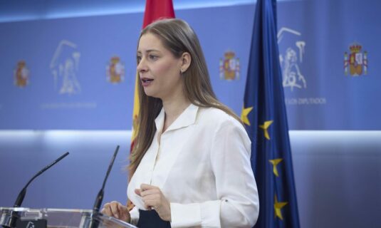 ester munoz responde a vox que el pp no boicotea el acuerdo extremeno y que es coherente con lo firmado