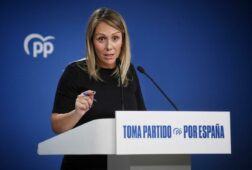 el pp a vox se retrata quien firma una cosa en extremadura y no es capaz de votar lo mismo en el congreso