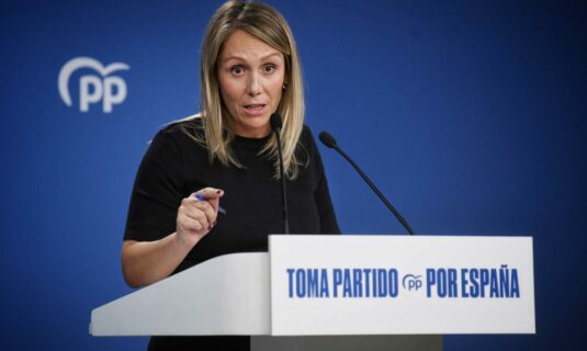el pp a vox se retrata quien firma una cosa en extremadura y no es capaz de votar lo mismo en el congreso