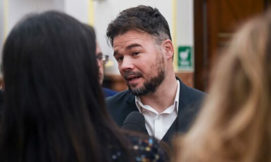 rufian dice que el psoe se equivoca al tensar al pnv y copiar a las juventudes del pp es un mal negocio