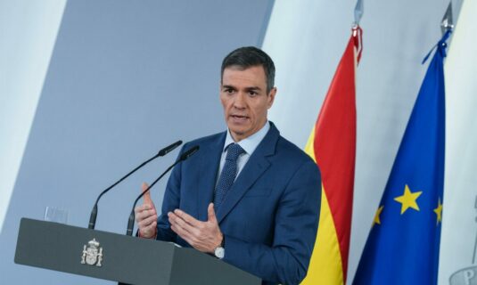 sanchez exige que libano forme parte del alto al fuego y que la ue suspenda su acuerdo de asociacion con israel