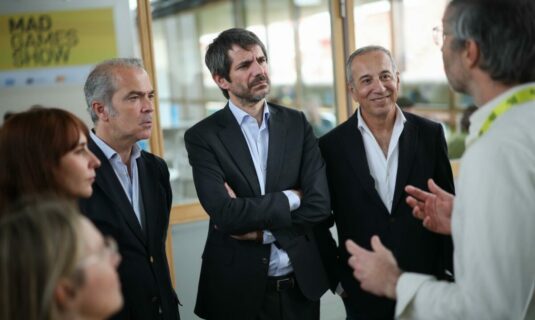 urtasun insiste en que lo que tiene que hacer el rey juan carlos es pedir perdon y rendir cuentas