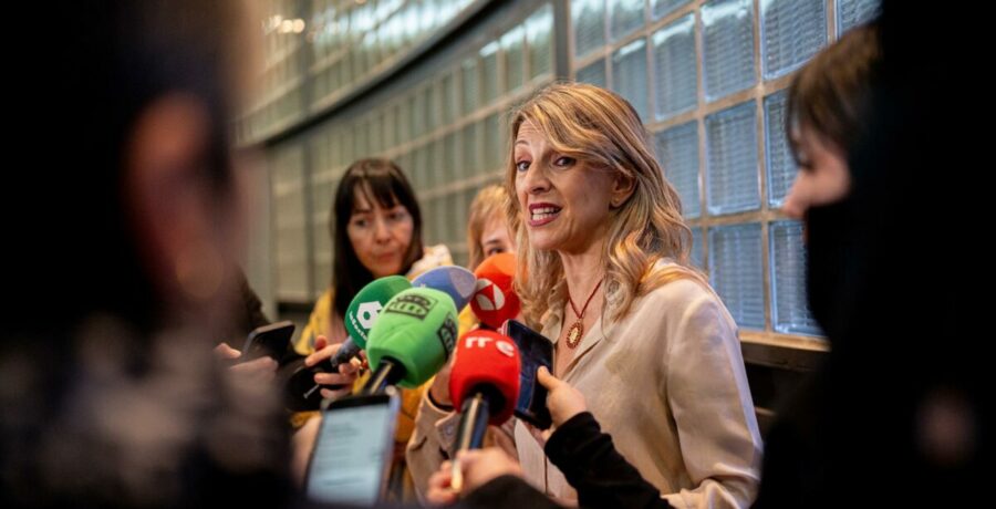 yolanda diaz llama a feijoo vasallo de vox y ve una verguenza sus palabras sobre inmigrantes le pido cordura