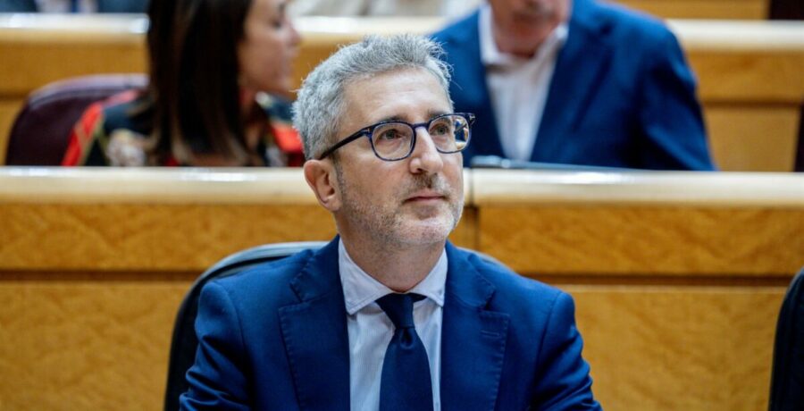 el pp critica la persecucion de hacienda a los autonomos y el ministro arcadi espana niega la mayor