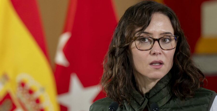 ayuso lamenta la imagen que da espana al mundo ante la falta de trenes y la huelga en aeropuertos