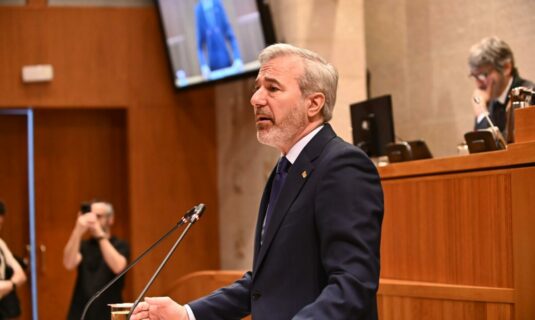 azcon abre el debate parlamentario de investidura en aragon prometiendo presupuestos hasta 2030