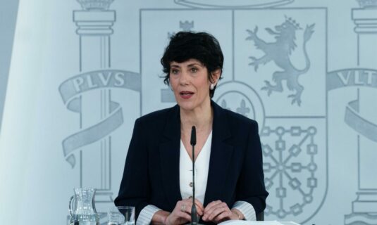 la seguridad social gana 243 000 afiliados en la primera quincena de abril y marca record de 221 millones