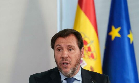 oscar puente dice sentir asco por feijoo es lo peor que ha pasado a la politica espanola en casi 50 anos