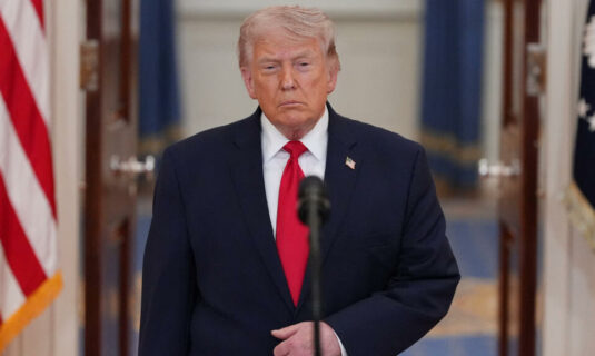 trump recuerda su ultimatum y subraya que iran puede ser arrasado en una noche