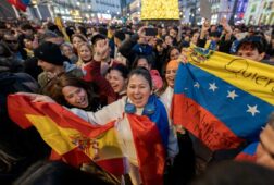 la puerta de sol se convertira en epicentro de la oposicion venezolana con la medalla a machado y una concentracion