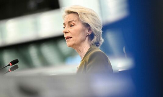 von der leyen avisa de que las consecuencias de la guerra en iran pueden durar anos y cuestan 500 millones diarios