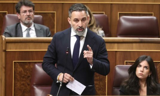 vox exige en el congreso expulsar de espana a delincuentes extranjeros y que cumplan las penas en sus paises