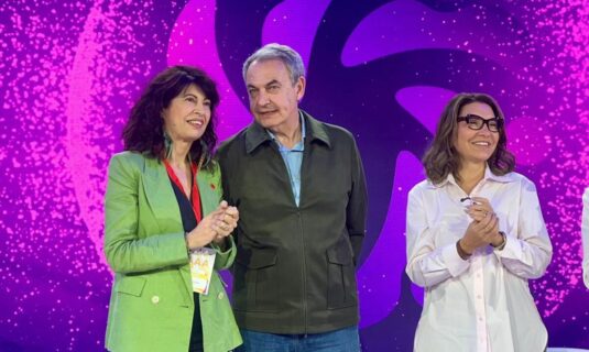 zapatero llama a la movilizacion progresista global nos estamos jugando que siglo xxi queremos