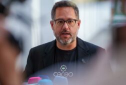 adelante andalucia descarta una coalicion con rufian estamos ajenos a nombres de los salones de madrid
