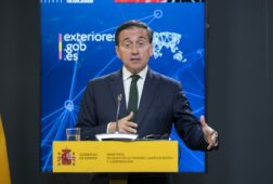 albares ve monstruoso el trato de ben gvir a los detenidos de la flotilla y exije disculpas publicas a israel