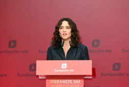 ayuso espera un resultado arrollador de juanma moreno andalucia ha despertado y del socialismo se sale