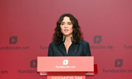 ayuso espera un resultado arrollador de juanma moreno andalucia ha despertado y del socialismo se sale