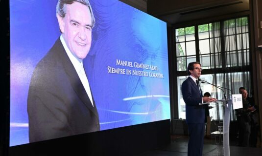 aznar sin bildu sanchez no seria presidente y sin eta bildu no tendria los escanos para hacer presidente a sanchez