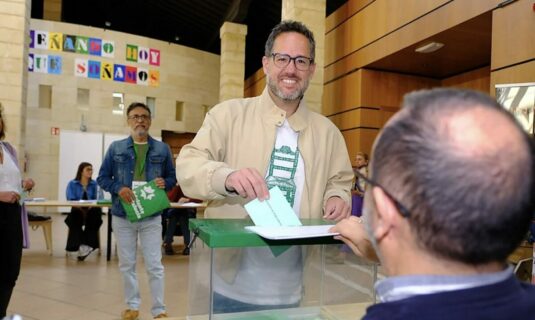 jose ignacio garcia adelante andalucia vota en jerez hoy es el dia de la participacion
