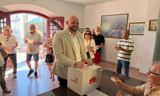 cartagena vox y psoe acusan a la regidora de comprar a ediles para que su mocion de censura decaiga