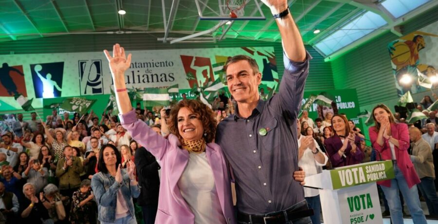 sanchez dice que esta a mitad de tarea tras ocho anos en moncloa y pide proteger a su gobierno