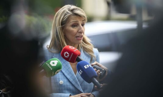 yolanda diaz pide el voto para maillo porque esta en juego la sanidad publica y la vivienda en andalucia