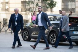 aldama afirma ante la audiencia nacional que zapatero utilizaba telefonos desechables como los de la trama koldo