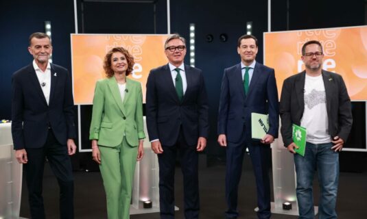 los candidatos se centran en la sanidad y la vivienda en el primer debate a cinco por el 17m