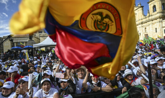 elecciones colombia entre la continuidad del primer gobierno de izquierda y el regreso de la derecha