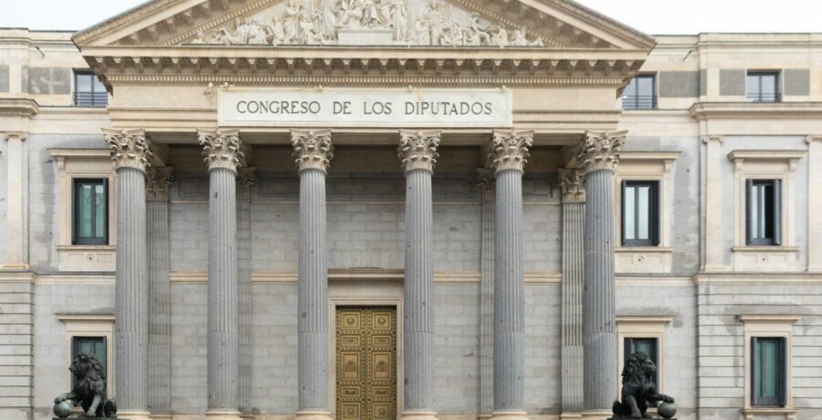 el congreso vota si reforma su reglamento para facilitar la creacion de grupos parlamentarios tras las generales