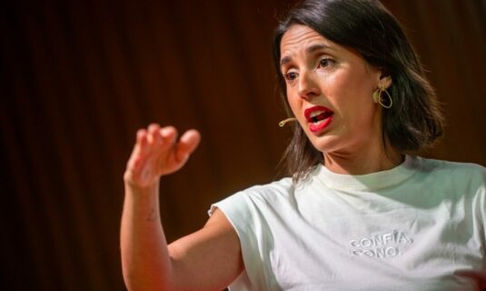 irene montero llama a una huelga general por la vivienda contra el coste de la vida y para trabajar menos tiempo