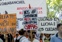 unas 23 000 personas recorren madrid en defensa de una vivienda digna y frente a los ataques del rentismo