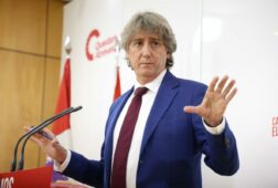 martinez recuerda que trevino es parte del territorio de castilla y leon y asegura asi va a seguir siendo