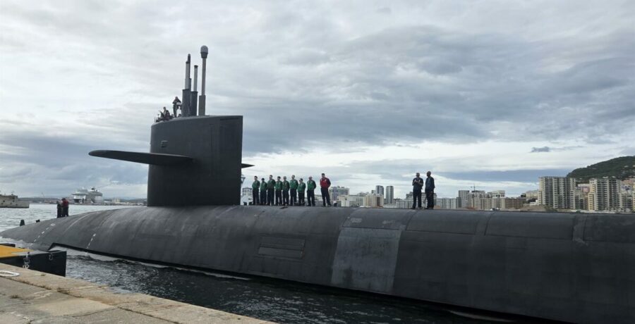 atraca en gibraltar el mayor submarino nuclear de eeuu